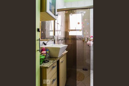 Banheiro de casa de condomínio à venda com 3 quartos, 138m² em Demarchi, São Bernardo do Campo