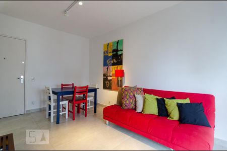 Sala de apartamento para alugar com 1 quarto, 69m² em Cambuí, Campinas