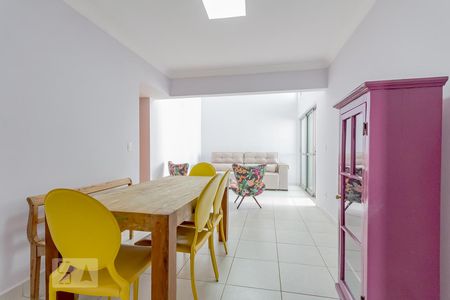 Sala de apartamento para alugar com 3 quartos, 105m² em Jardim Goiás, Goiânia