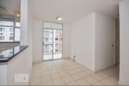 Sala de apartamento à venda com 2 quartos, 48m² em Anil, Rio de Janeiro