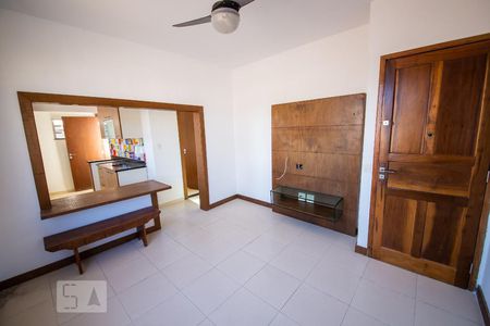 Sala de apartamento para alugar com 1 quarto, 50m² em Pe Pequeno, Niterói