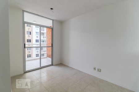 Sala de apartamento para alugar com 2 quartos, 48m² em Anil, Rio de Janeiro