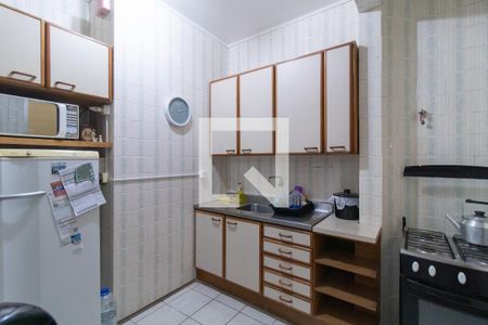 Cozinha e Área de Serviço de apartamento para alugar com 1 quarto, 38m² em Santo Antônio, Porto Alegre