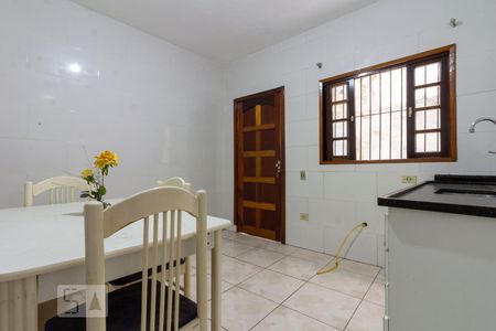 Cozinha  de casa para alugar com 2 quartos, 200m² em Cidade Antônio Estevão de Carvalho, São Paulo