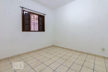 Quarto 2 de casa para alugar com 2 quartos, 200m² em Cidade Antônio Estevão de Carvalho, São Paulo