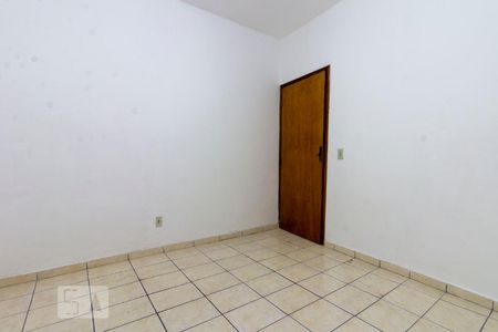 Quarto 2 de casa para alugar com 2 quartos, 200m² em Cidade Antônio Estevão de Carvalho, São Paulo