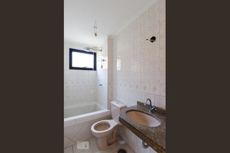 Banheiro da suíte de apartamento para alugar com 2 quartos, 70m² em Baeta Neves, São Bernardo do Campo