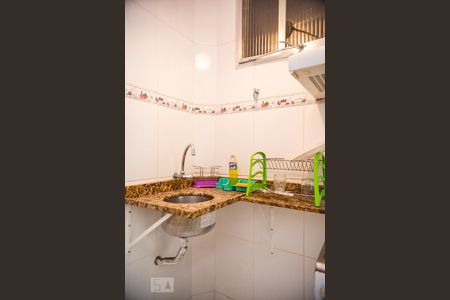 Cozinha de apartamento para alugar com 1 quarto, 30m² em Copacabana, Rio de Janeiro