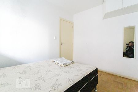 Suíte de apartamento para alugar com 2 quartos, 76m² em Higienópolis, Porto Alegre