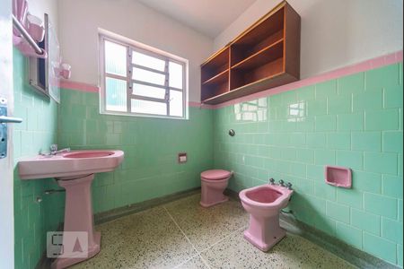 Banheiro de casa para alugar com 1 quarto, 70m² em Jardim Bela Vista, Santo André