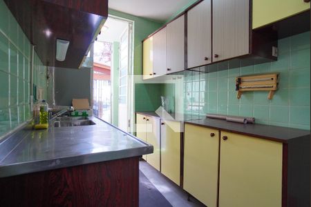 Cozinha de casa à venda com 4 quartos, 220m² em Três Figueiras, Porto Alegre