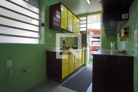 Cozinha de casa à venda com 4 quartos, 220m² em Três Figueiras, Porto Alegre