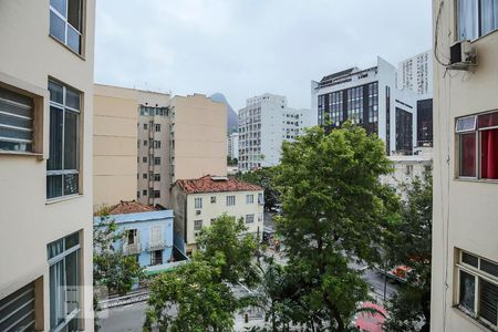 Vista do Quarto de apartamento à venda com 1 quarto, 50m² em Laranjeiras, Rio de Janeiro