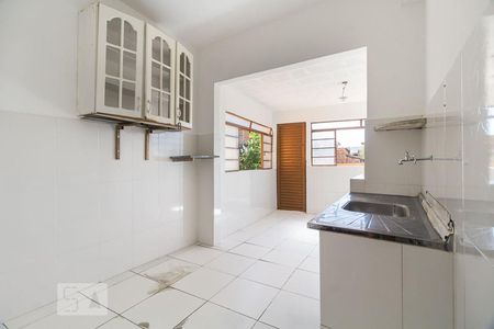 Cozinha de casa para alugar com 3 quartos, 180m² em Glória, Belo Horizonte