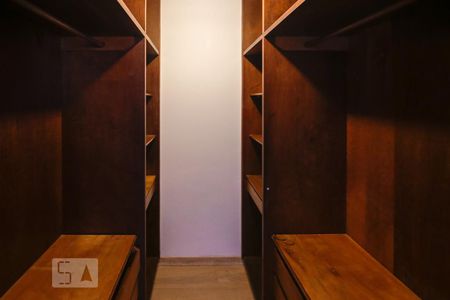 Closet Suíte de apartamento para alugar com 3 quartos, 154m² em Alto da Lapa, São Paulo