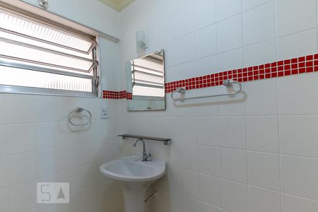 Banheiro de apartamento para alugar com 1 quarto, 45m² em Centro, Campinas