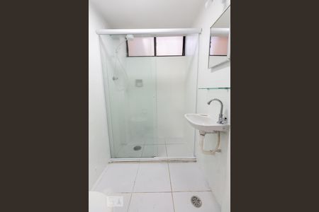 Banheiro de apartamento para alugar com 1 quarto, 37m² em Água Branca, São Paulo