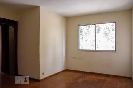 Apartamento para alugar com 74m², 2 quartos e 1 vagaSala