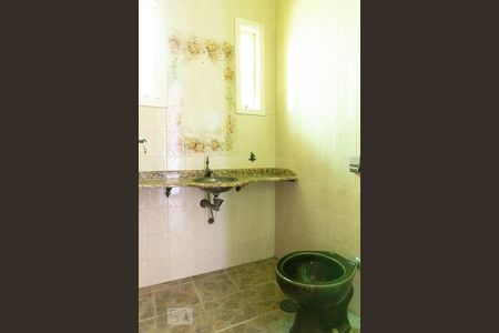 Lavabo de casa à venda com 5 quartos, 400m² em Jardim Itu Sabará, Porto Alegre