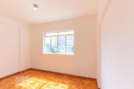 Quarto de kitnet/studio para alugar com 1 quarto, 34m² em Centro, Campinas