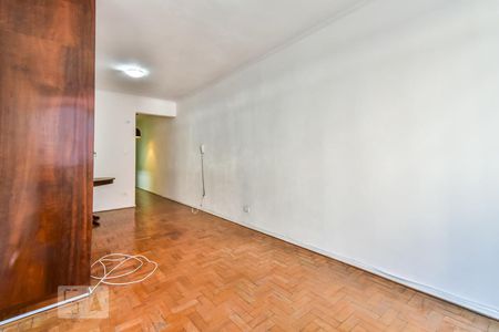 Quarto e Sala de kitnet/studio para alugar com 1 quarto, 33m² em Jardins, São Paulo