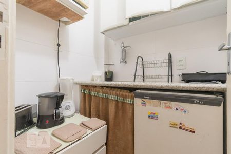 Cozinha de kitnet/studio para alugar com 1 quarto, 23m² em Botafogo, Rio de Janeiro