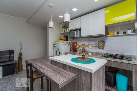 Cozinha de apartamento à venda com 2 quartos, 48m² em Estância Velha, Canoas