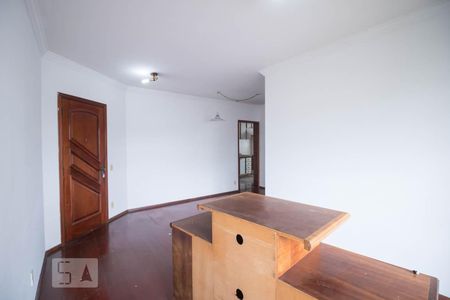 Sala de apartamento para alugar com 3 quartos, 78m² em Vila São Pedro, Santo André