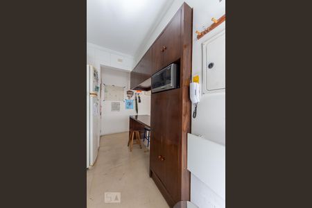 Cozinha de apartamento para alugar com 2 quartos, 48m² em Pinheiros, São Paulo