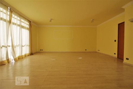 Sala de casa à venda com 4 quartos, 300m² em Jardim Leonor, São Paulo