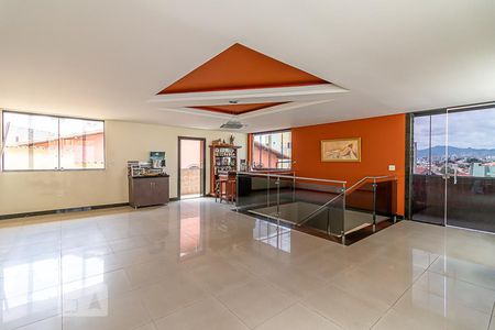 Sala de casa à venda com 5 quartos, 450m² em Santa Cruz, Belo Horizonte