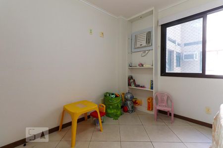 Quarto  de apartamento para alugar com 2 quartos, 99m² em Recreio dos Bandeirantes, Rio de Janeiro