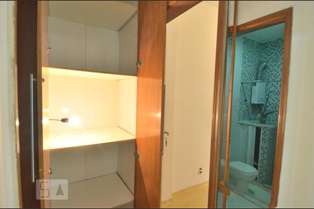 Corredor de apartamento para alugar com 1 quarto, 48m² em Copacabana, Rio de Janeiro