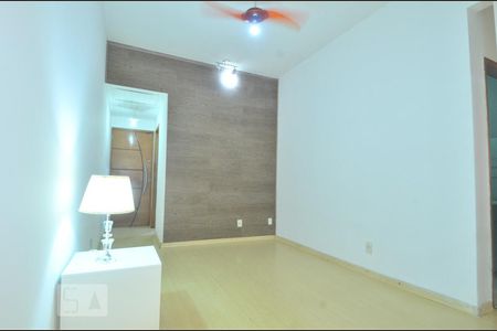 Sala de apartamento para alugar com 1 quarto, 48m² em Copacabana, Rio de Janeiro