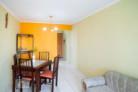 Sala de apartamento para alugar com 2 quartos, 64m² em Vila Romano, São Paulo