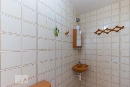 Banheiro de kitnet/studio para alugar com 1 quarto, 38m² em Botafogo, Campinas