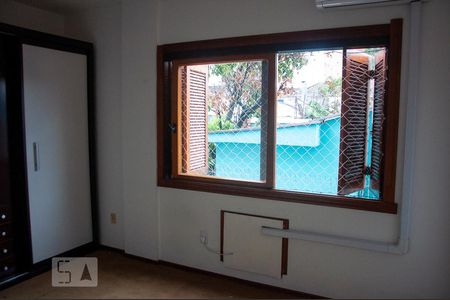 Quarto 1 de apartamento para alugar com 2 quartos, 90m² em Santana, Porto Alegre