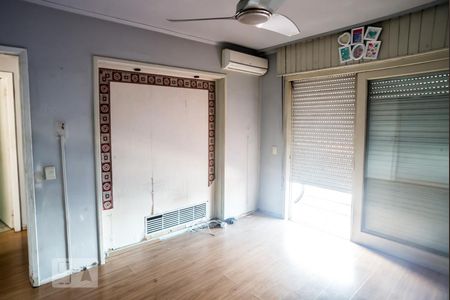 Quarto 1 de apartamento para alugar com 2 quartos, 90m² em Navegantes, Porto Alegre