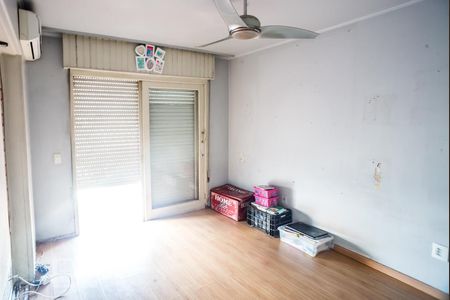 Quarto 1 de apartamento para alugar com 2 quartos, 90m² em Navegantes, Porto Alegre