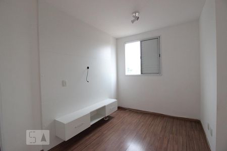 Sala de apartamento para alugar com 2 quartos, 62m² em Vila Vitório Mazzei, São Paulo