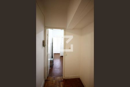 Corredor de apartamento para alugar com 1 quarto, 45m² em Liberdade, São Paulo
