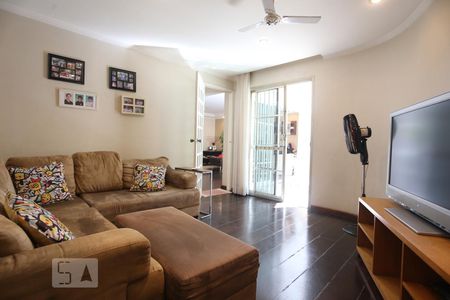 Sala de TV de apartamento à venda com 4 quartos, 200m² em Santa Cecília, São Paulo