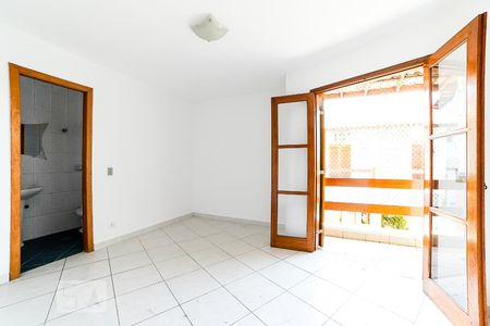 Suíte de casa de condomínio à venda com 3 quartos, 70m² em Vila Mazzei, São Paulo