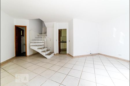 Sala de casa de condomínio à venda com 3 quartos, 70m² em Vila Mazzei, São Paulo