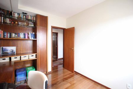 Quarto 1 de apartamento para alugar com 3 quartos, 107m² em Serra, Belo Horizonte