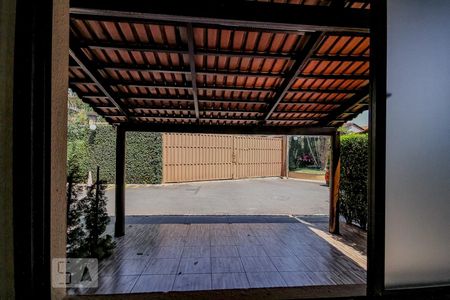 Sala 1 de casa de condomínio para alugar com 4 quartos, 210m² em Parque Anhanguera, Goiânia