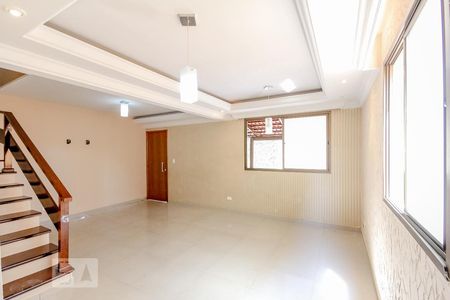 Sala 1 de casa de condomínio para alugar com 4 quartos, 210m² em Parque Anhanguera, Goiânia