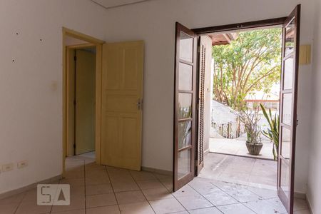 Quarto 1 de casa para alugar com 4 quartos, 130m² em Quinta da Paineira, São Paulo
