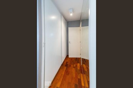 Closet de apartamento para alugar com 3 quartos, 140m² em Moema, São Paulo