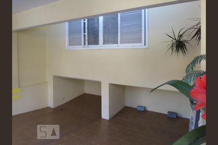 Garagem de casa à venda com 3 quartos, 141m² em Butantã, São Paulo